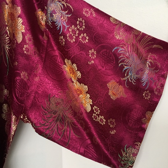 GOLDEN DRAGON kimono robe Size XL -14 Burgundy floral silky polyester - Picture 9 of 10